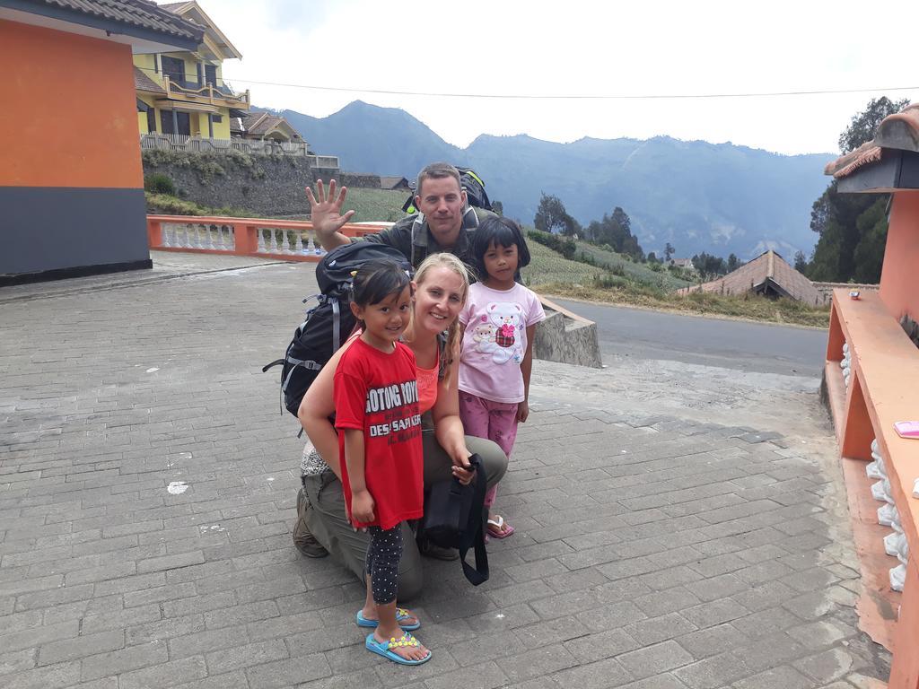 Sedulur Homestay Bromo Esterno foto