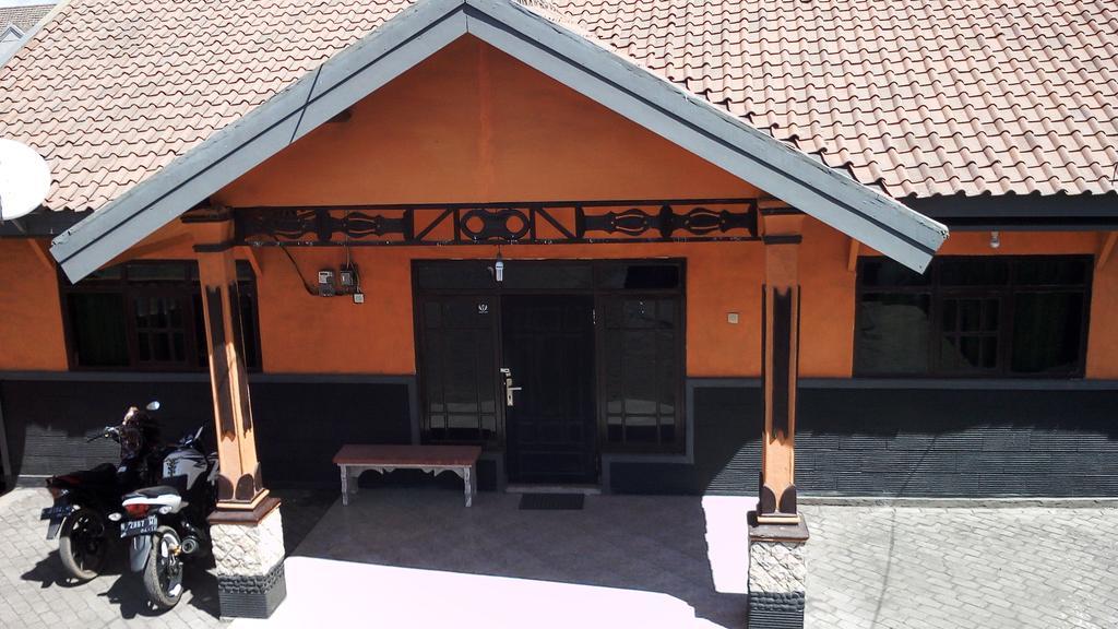 Sedulur Homestay Bromo Esterno foto